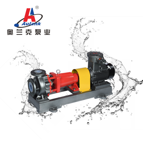 1.產(chǎn)品介紹：AC-F系列襯氟化工離心泵按國(guó)際標(biāo)準(zhǔn)并結(jié)合非金屬泵的工藝設(shè)計(jì)，采用龜甲網(wǎng)襯里技術(shù)制造，和其它同類(lèi)泵相比具有襯里防脫落、防開(kāi)裂的優(yōu)點(diǎn)。泵體采用金屬外殼內(nèi)襯聚全氟乙丙烯(F46)、聚偏二氟乙烯(PVF2)、聚丙烯(PP)等，泵蓋、葉輪和軸套均用金屬嵌件外包氟塑料整體燒結(jié)壓制而成，軸封采用外裝式機(jī)械密封，其密封性較好。適用于長(zhǎng)期輸送任意濃度的強(qiáng)酸、堿、鹽、強(qiáng)氧化劑等腐蝕性介質(zhì)。